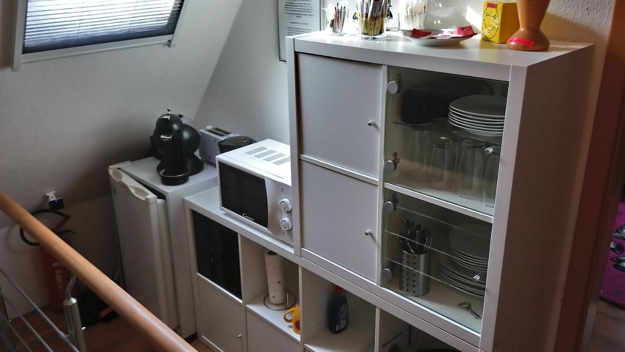 Private Zimmer bei der Weser-Ems-Halle Oldenburg Exterior foto